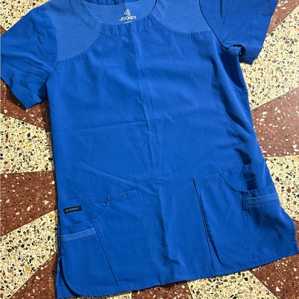 5 XS Scrub tops - Picture 13 of 13